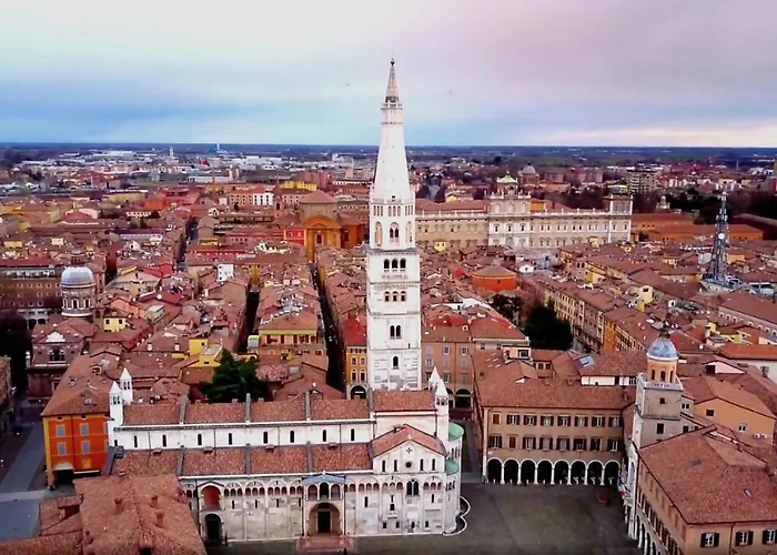 Centro Junior Lägenhet Modena